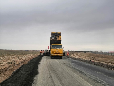 X570線科布爾至烏蘭哈達(dá)至商都段公路路面改造工程按工期穩(wěn)步推進(jìn)