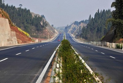 交通動態(tài) | 內(nèi)威榮高速榮縣東入口、敘永水潦鋪跨省大橋快通車啦!_社會_網(wǎng)